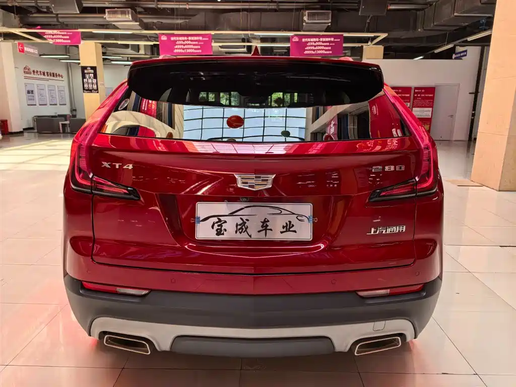 Cadillac XT4 28 T 2 WD Luxury
