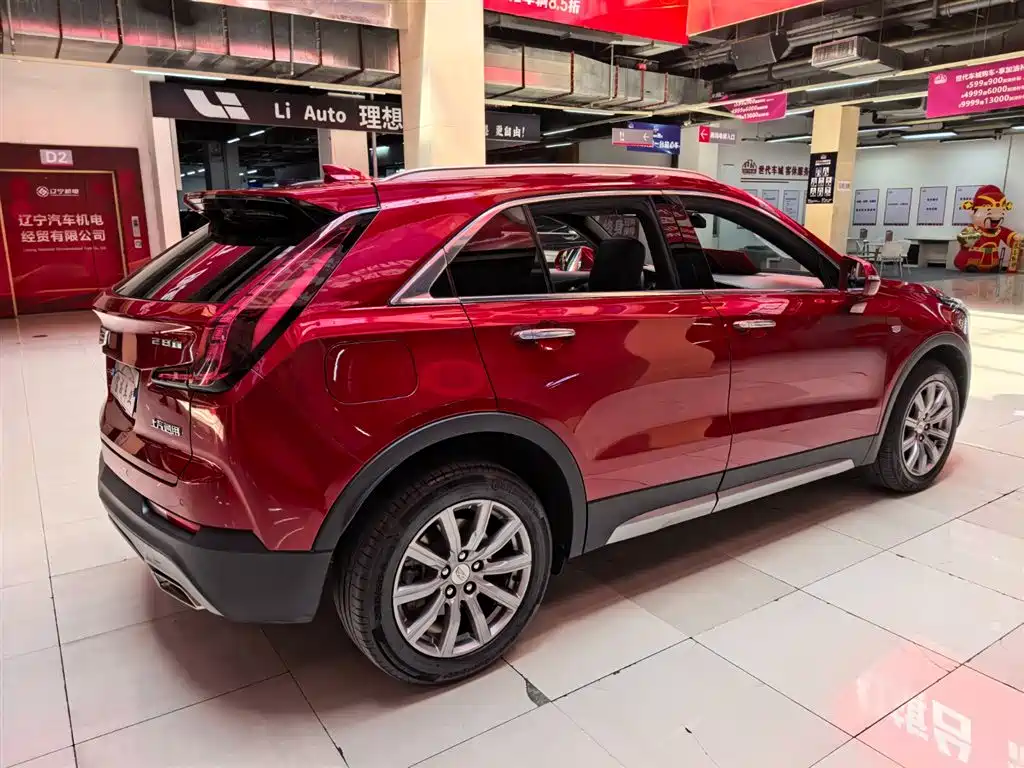 Cadillac XT4 28 T 2 WD Luxury