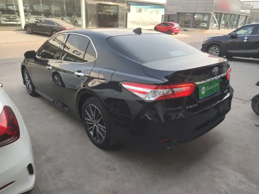 Camry 2.5 G Luxury