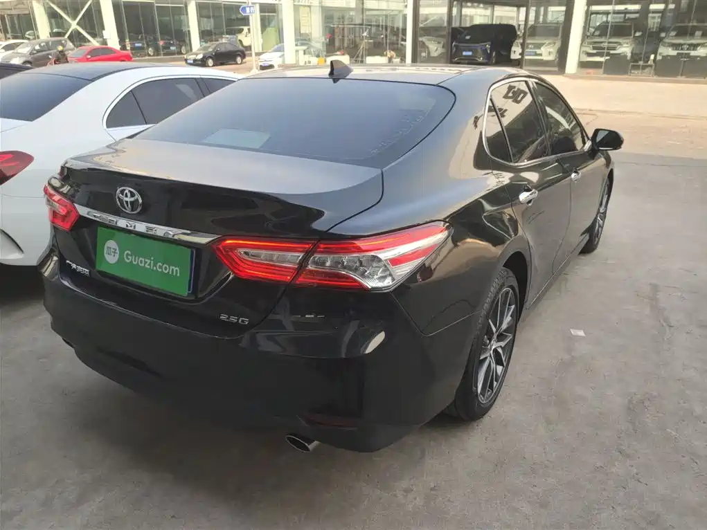 Camry 2.5 G Luxury