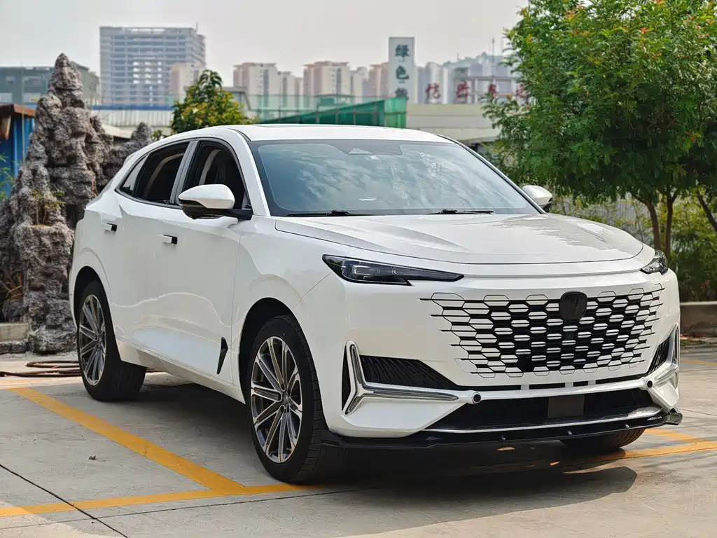 Changan UNI-K 2.0 T Distinguished