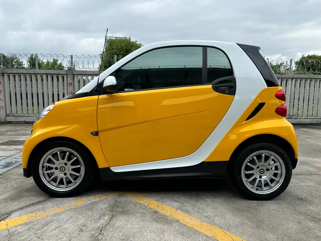 smart fortwo 1.0 MHD Hardtop Standard