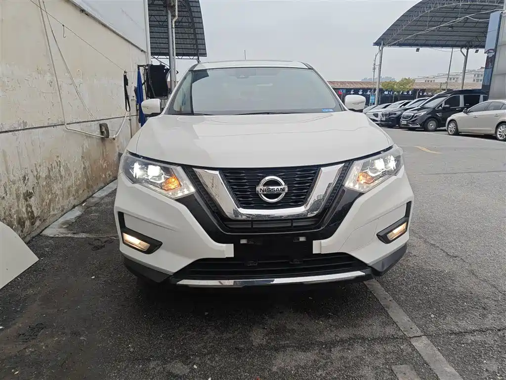 X-Trail 2.0 L XL Premium CVT 2 WD Connected Premium