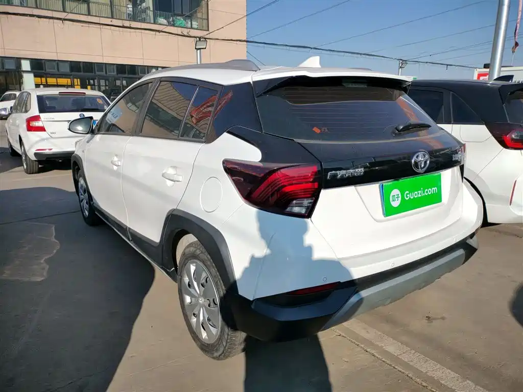 YARiS L Zhixuan Zhixuan X 1.5 L CVT Leading PLUS