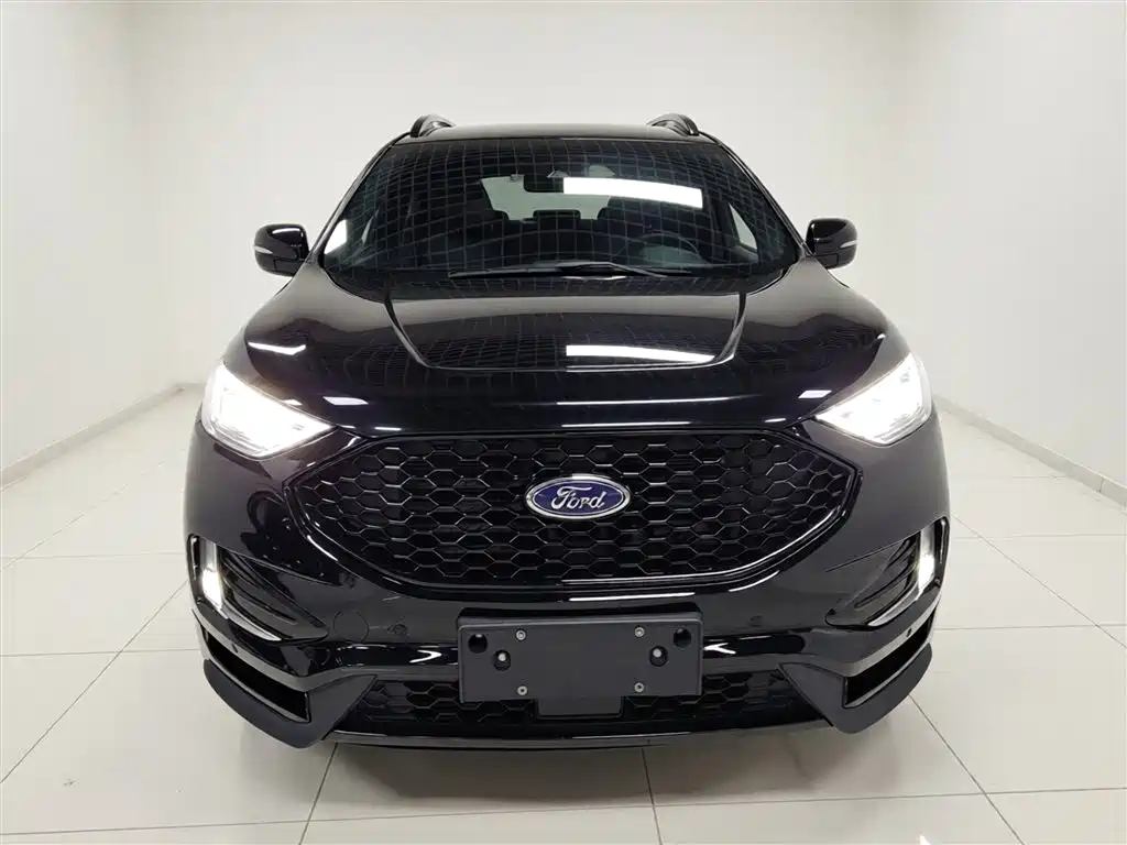 Edge EcoBoost 245 2 WD ST-Line 5-seat