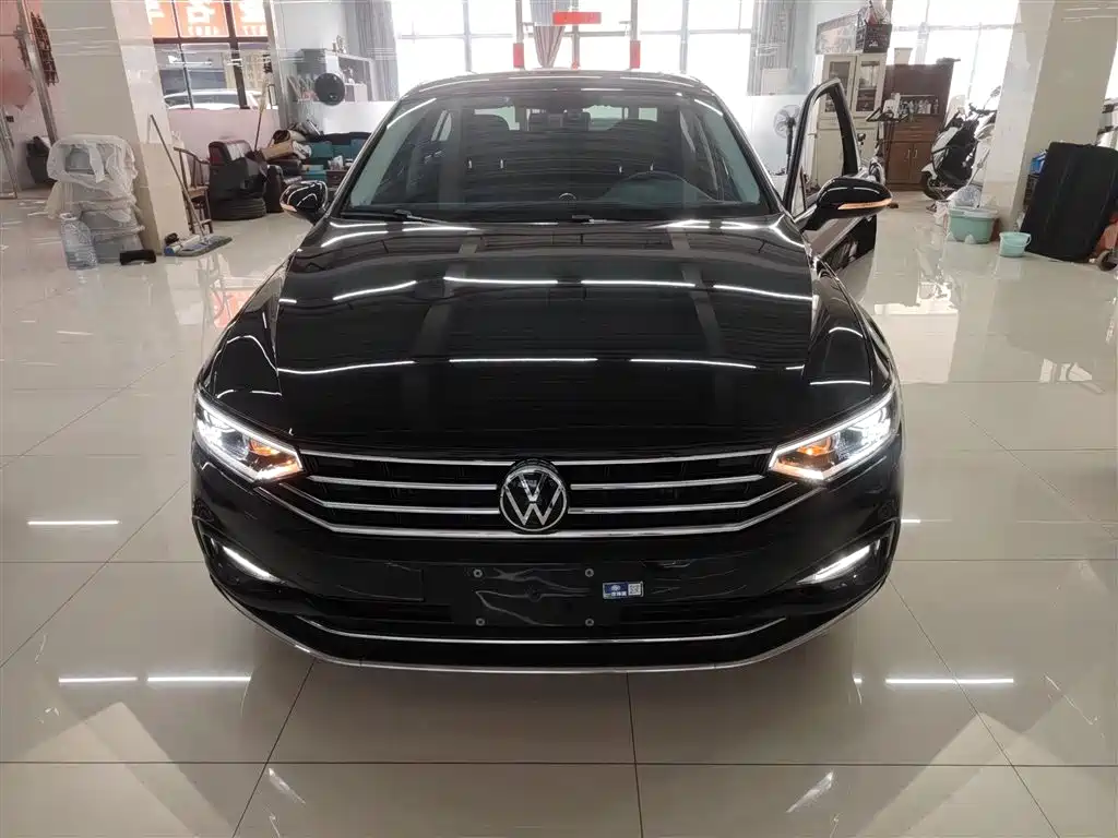Magotan 330 TSI DSG Leading