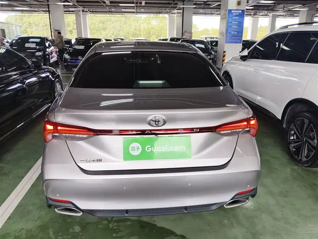 Avalon 2.0 L Luxury