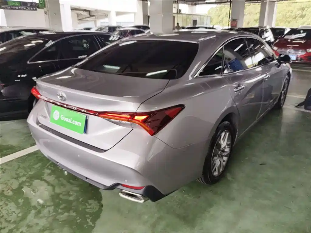 Avalon 2.0 L Luxury