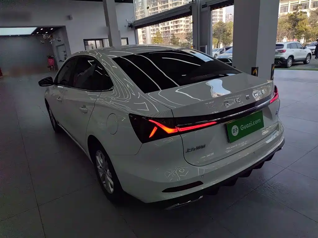 Roewe i5 1.5 L CVT Luxury