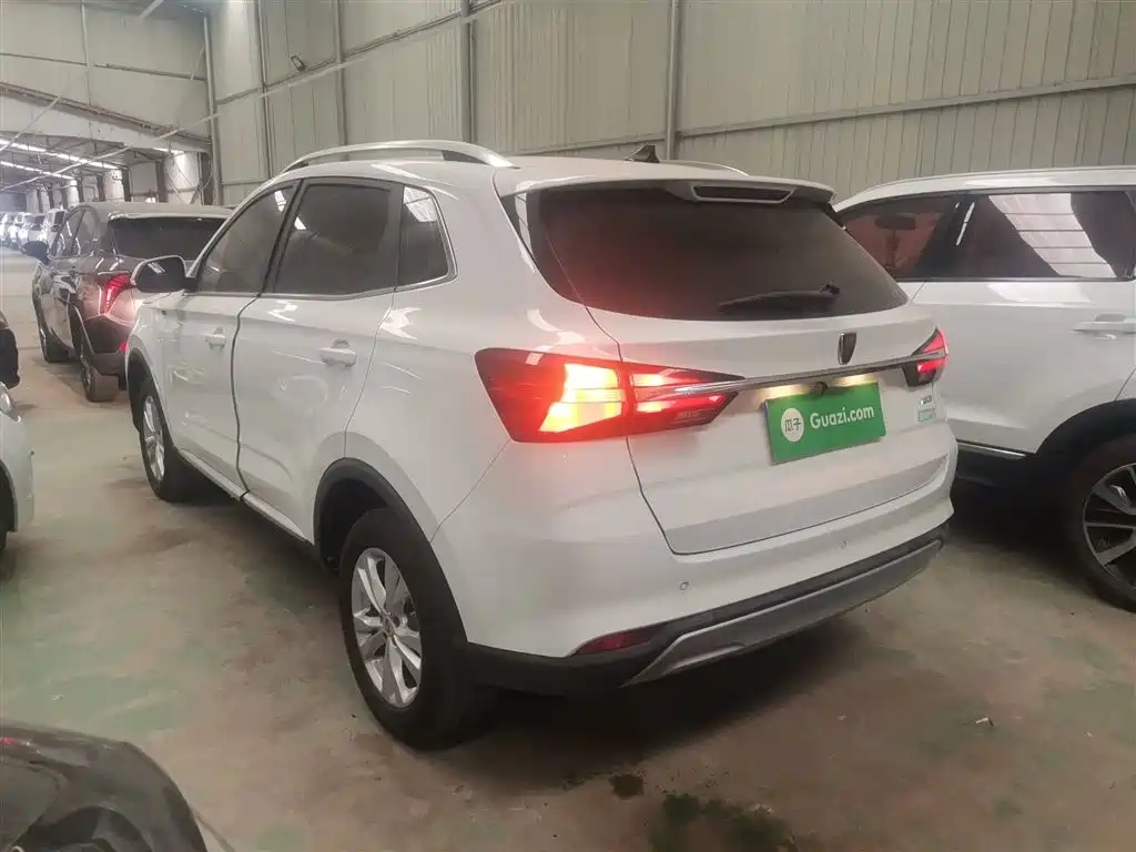 Roewe RX3 荣威RX3 2020款 1.6 L 手动超爽进取版