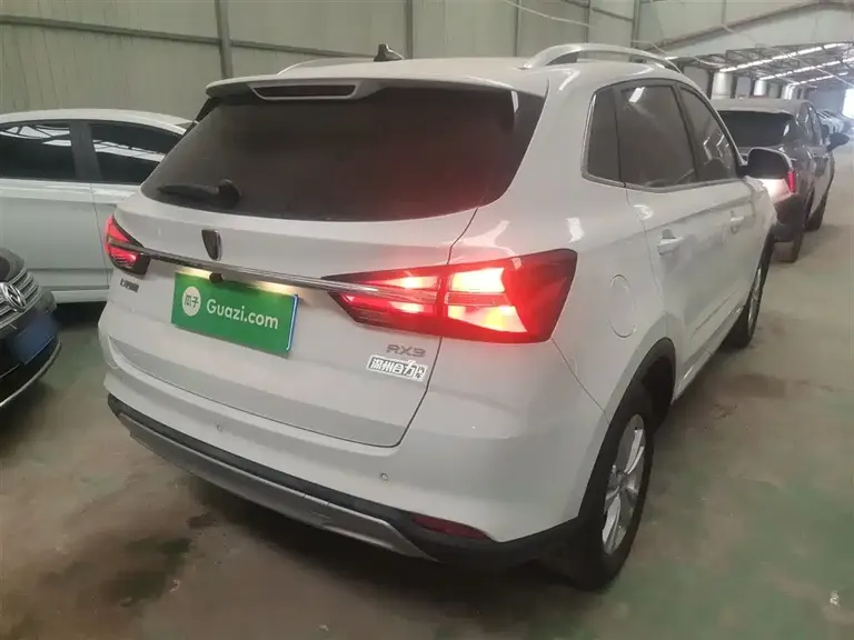 Roewe RX3 荣威RX3 2020款 1.6 L 手动超爽进取版