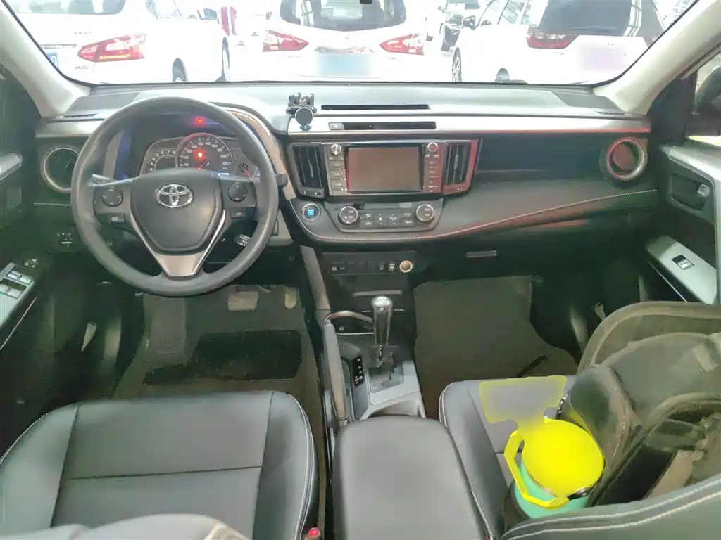 RAV4 2.0 L CVT 2 WD Style CN-VI