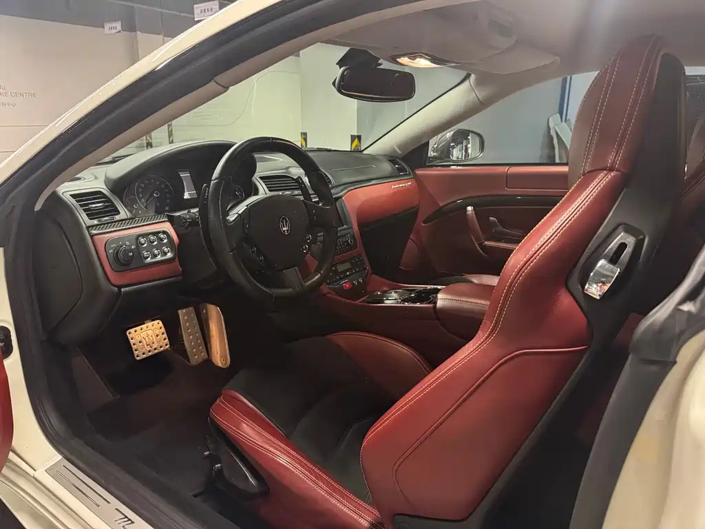 GranTurismo 4.7 L Sport Automatic