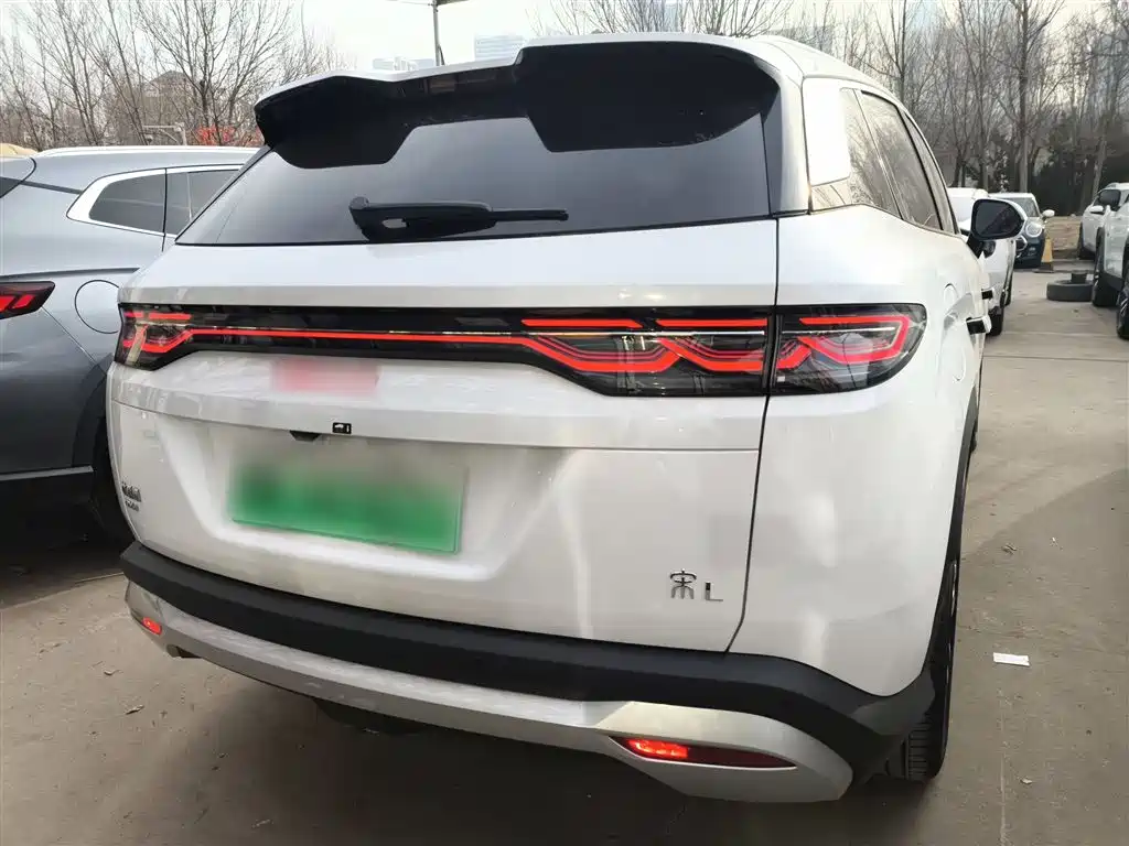 Song L DM-i 112 km Leading