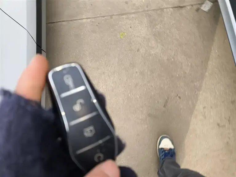 BYD Song L DM-i 112 km Leading