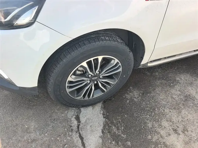 Geely Vision X6 1.3 T CVT Luxury
