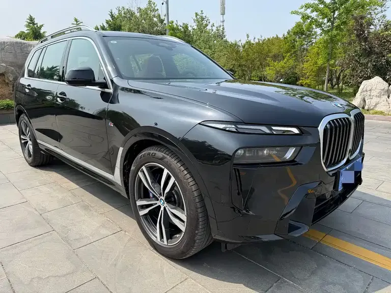 BMW X7 xDrive40 i Premium M Sport Package