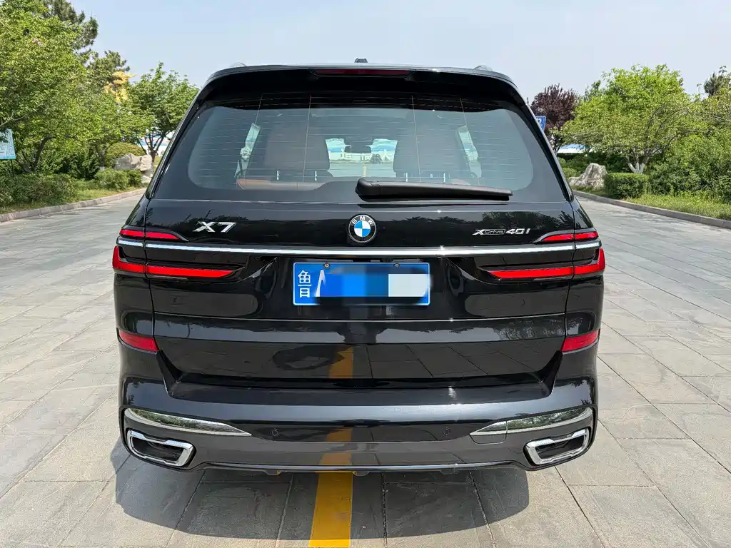 BMW X7 xDrive40 i Premium M Sport Package