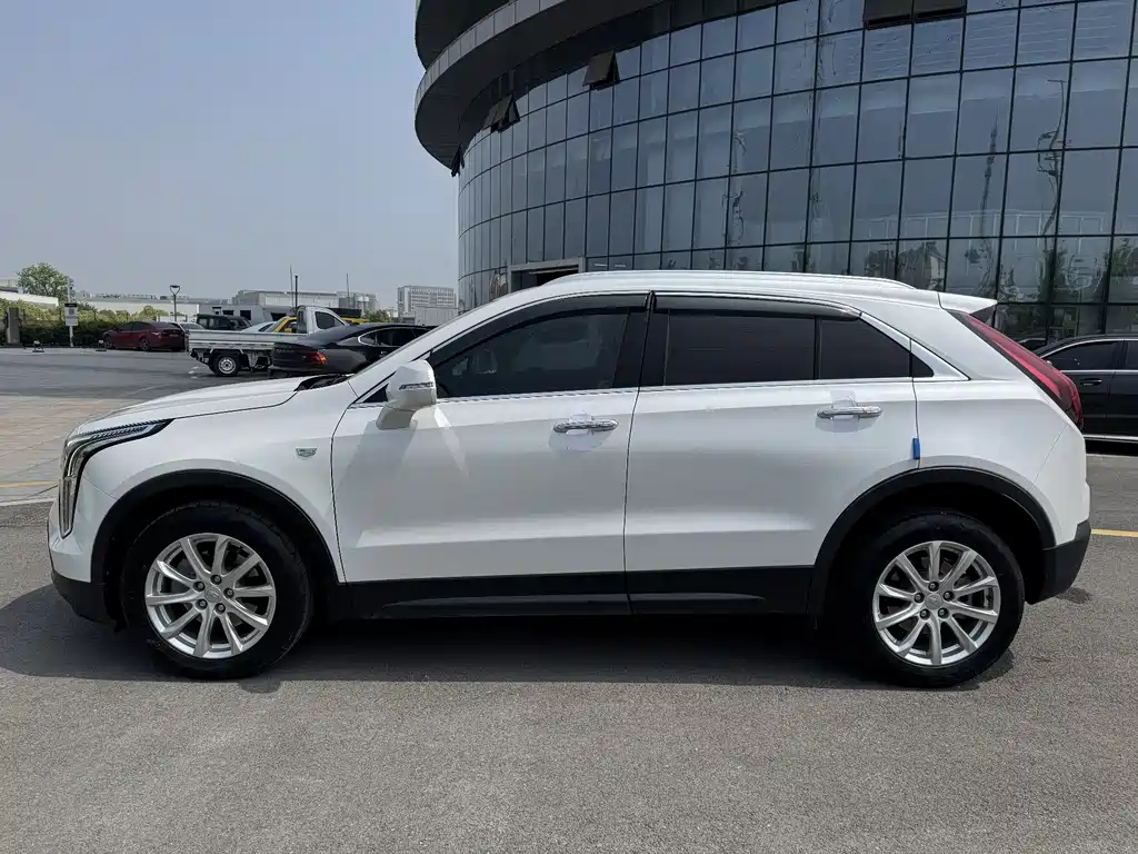 Cadillac XT4 28 T 2 WD Style