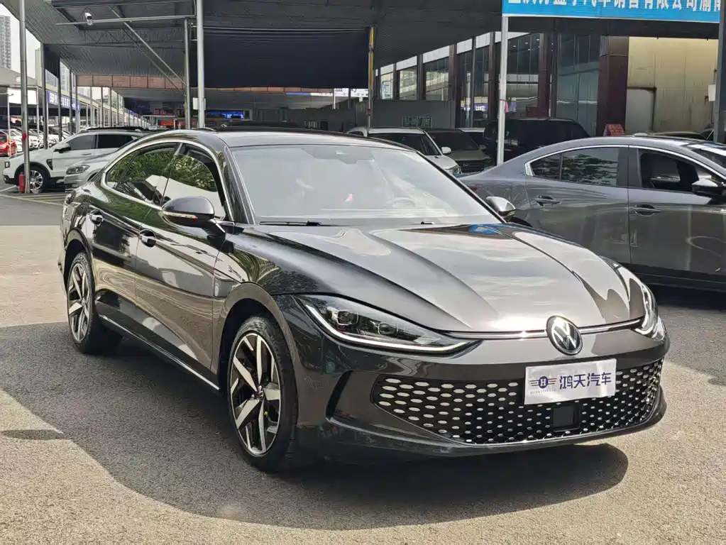 Lamando Lamando L 280 TSI DSG Spicy Cool