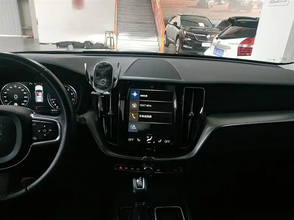 Volvo XC60 T5 4 WD Smart Vision CN-VI