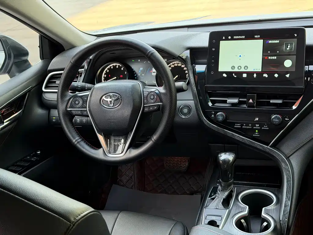 Camry 2.0 G Luxury