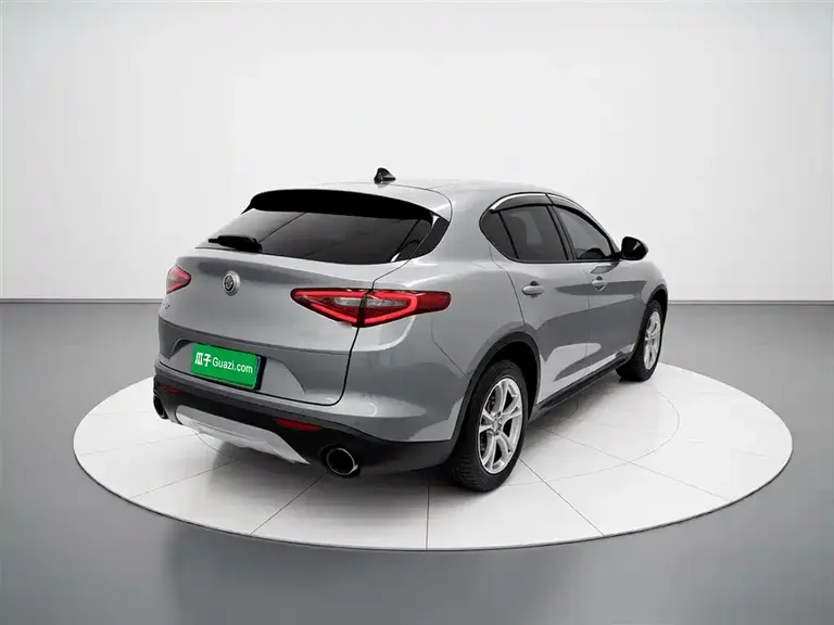 Alfa Romeo Stelvio 2.0 T 200 HP Elite