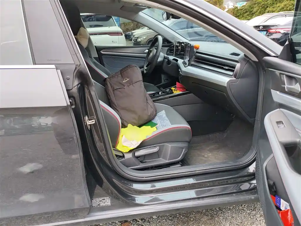 Lamando Lamando L 280 TSI DSG Spicy Cool