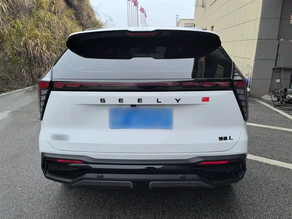Boyue L 1.5 TD DCT Glory