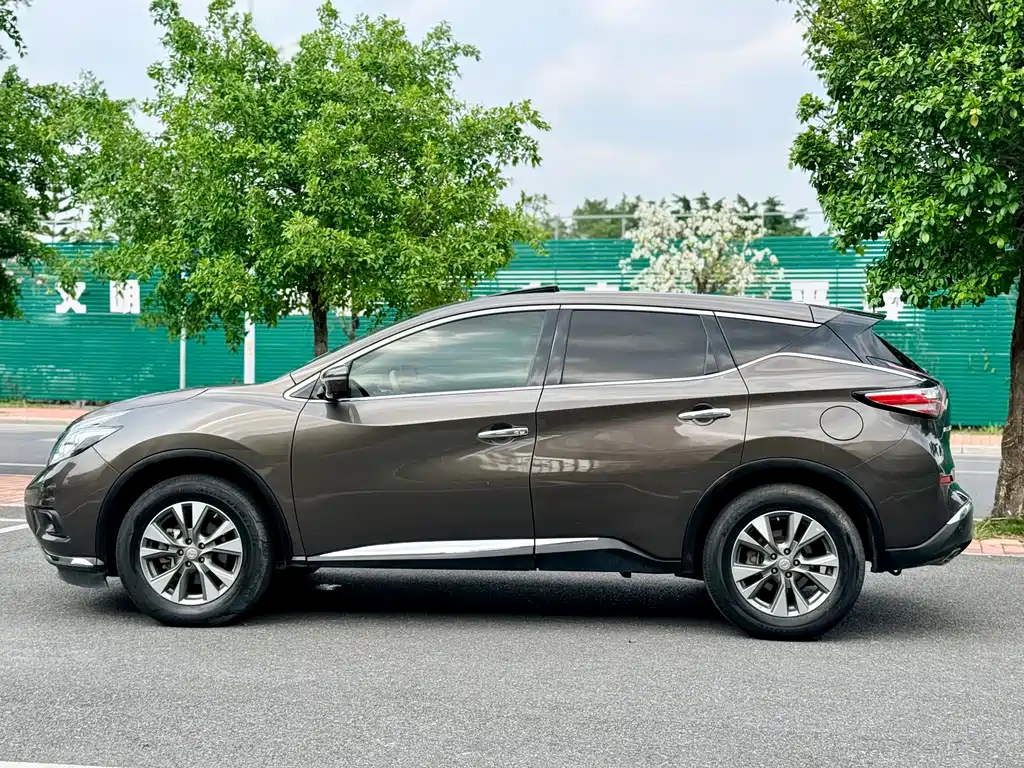 Murano 2.5 L XL 2 WD Connected Luxury CN-VI