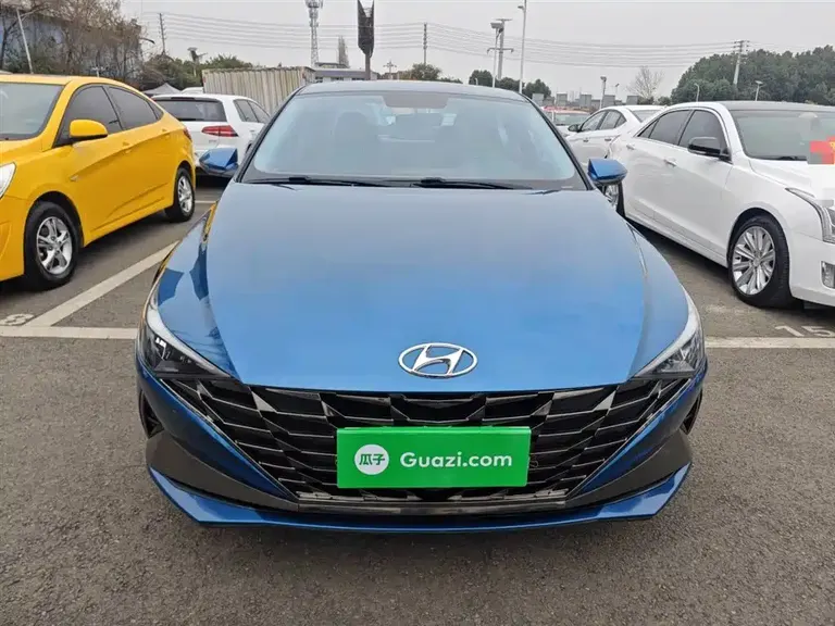 Hyundai Elantra 1.5 L CVT GLX Elite