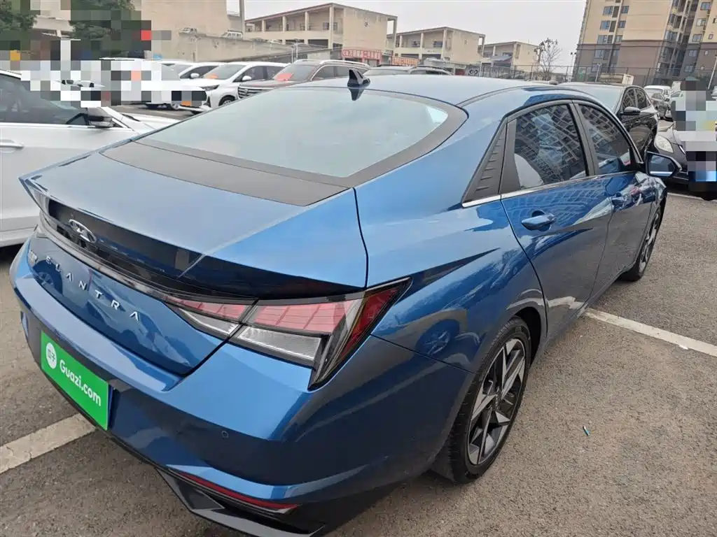 Elantra 1.5 L CVT GLX Elite