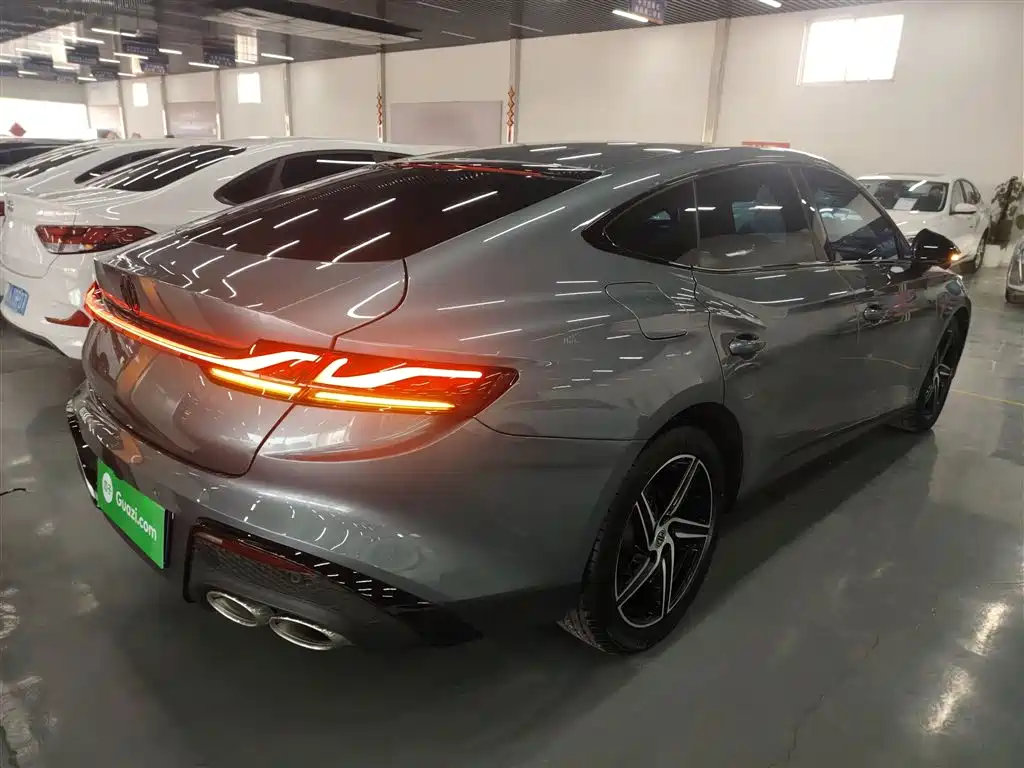 MG7 1.5 T DCT Supreme Beauty Luxury