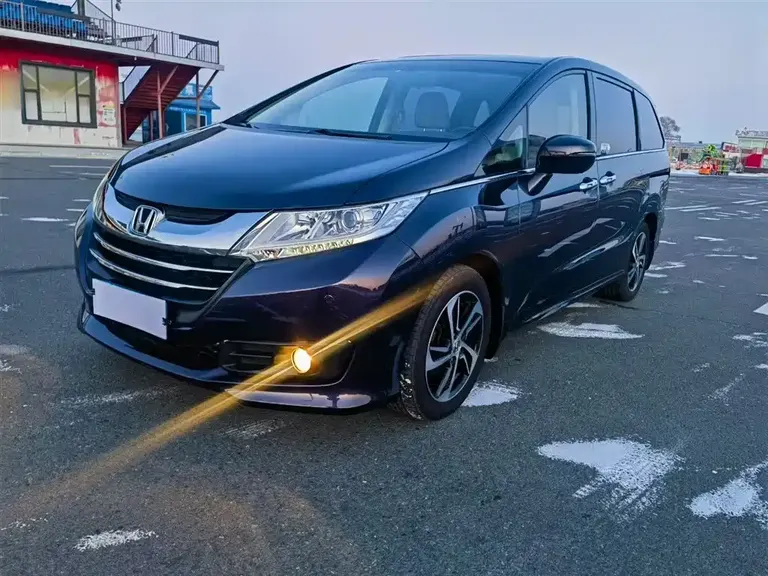 Honda Odyssey 2.4 L Luxury
