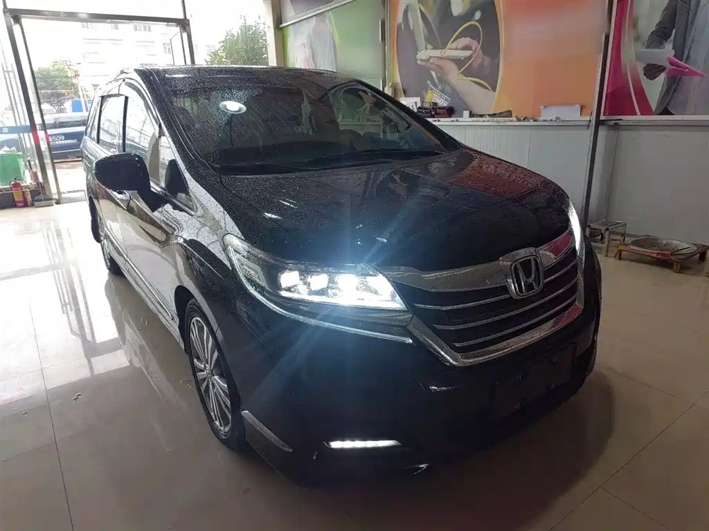Elysion 2.4 L Style