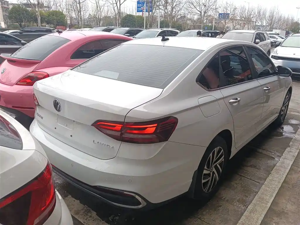 Lavida 280 TSI DSG Manyi