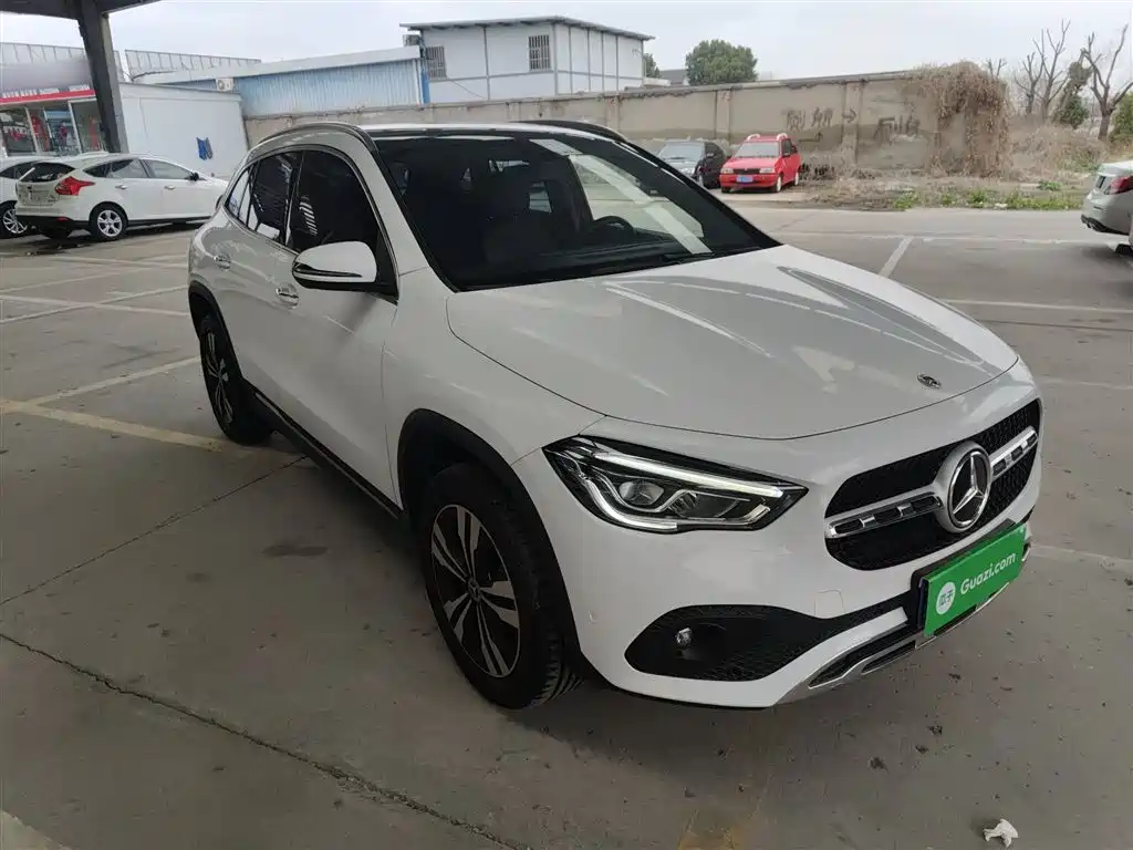 Mercedes-Benz GLA GLA 200