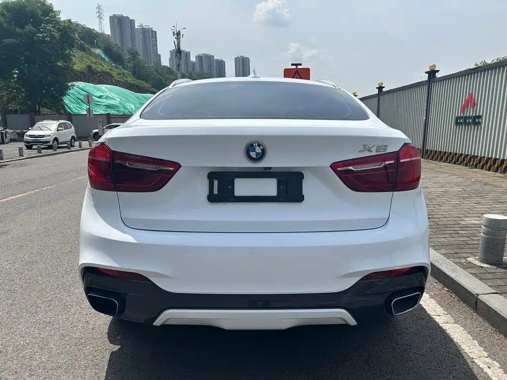 BMW X6 xDrive35 i M Luxury Sport