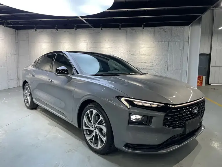 Ford Mondeo EcoBoost 245 Supreme