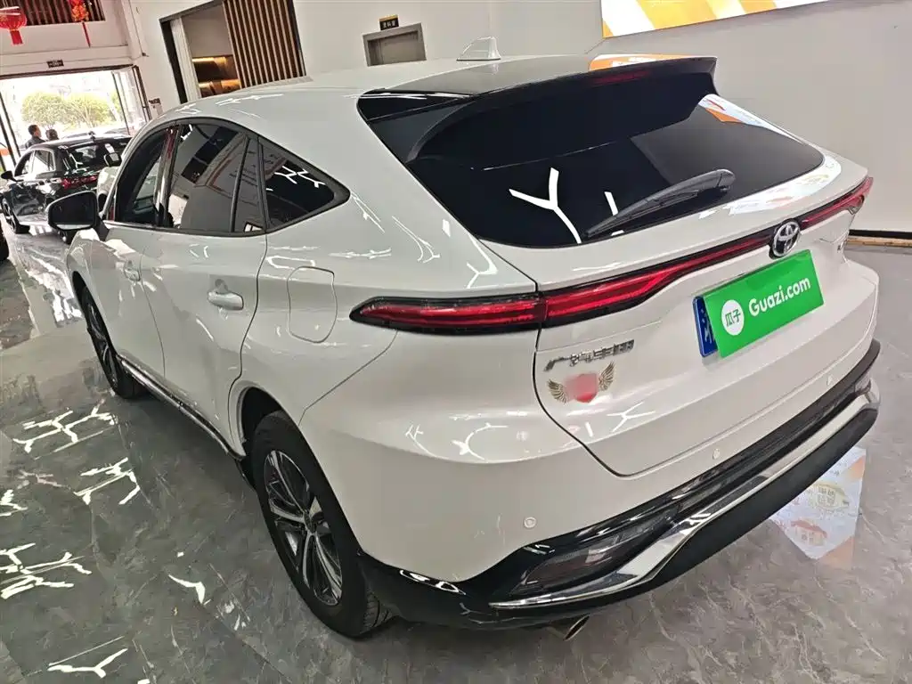 Venza 2.0 L CVT 2 WD Luxury