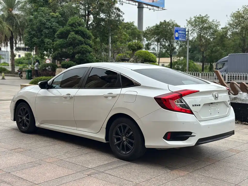 Civic 220 TURBO CVT Power Motion CN-VI