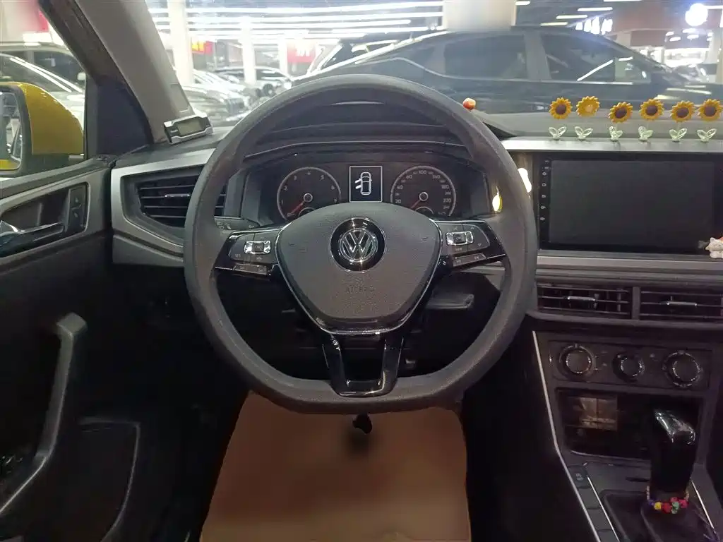 Polo Plus 1.5 L Auto Panoramic Pleasure