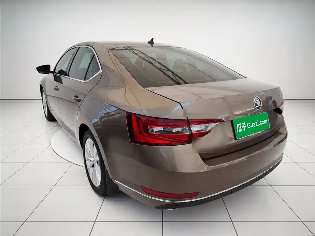 Superb 速派 2018款 TSI330 DSG舒适版 国VI