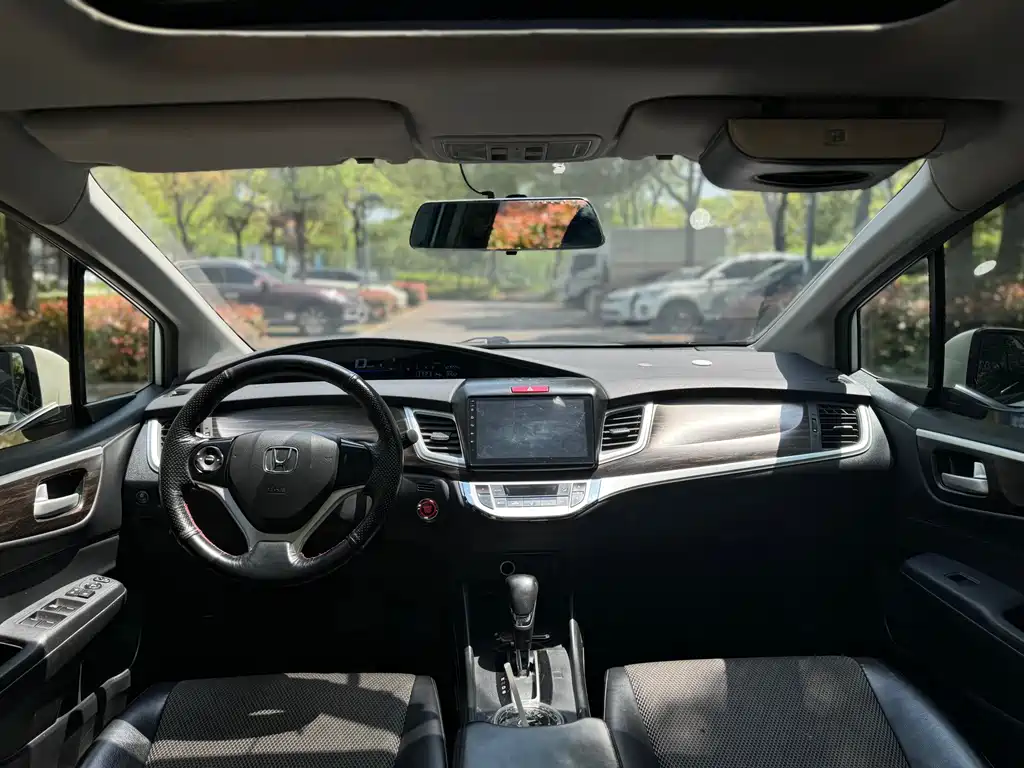 Jade 1.8 L Auto Comfort 5-seat