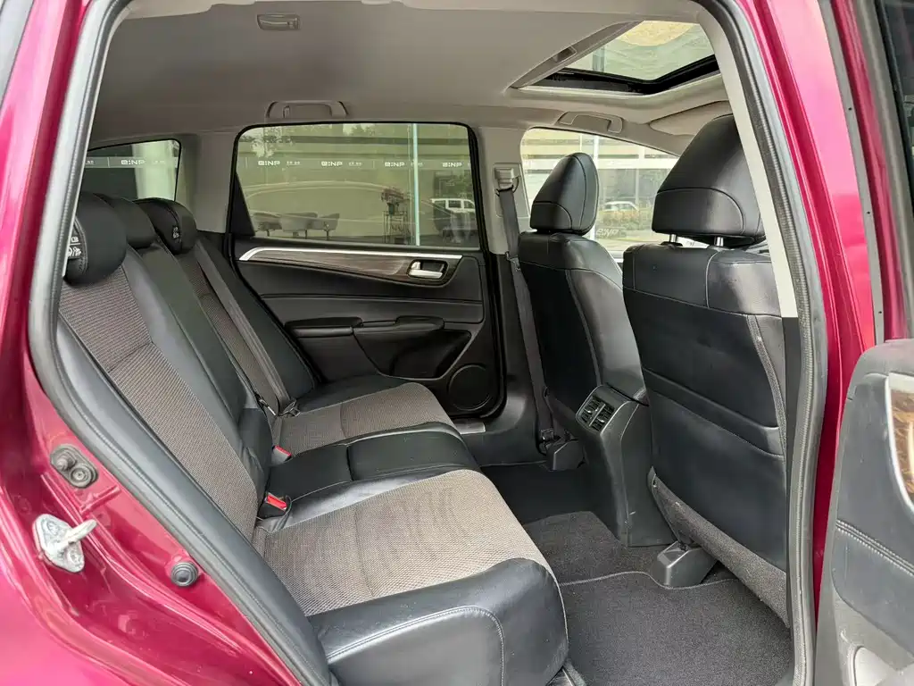 Jade 1.8 L Auto Comfort 5-seat