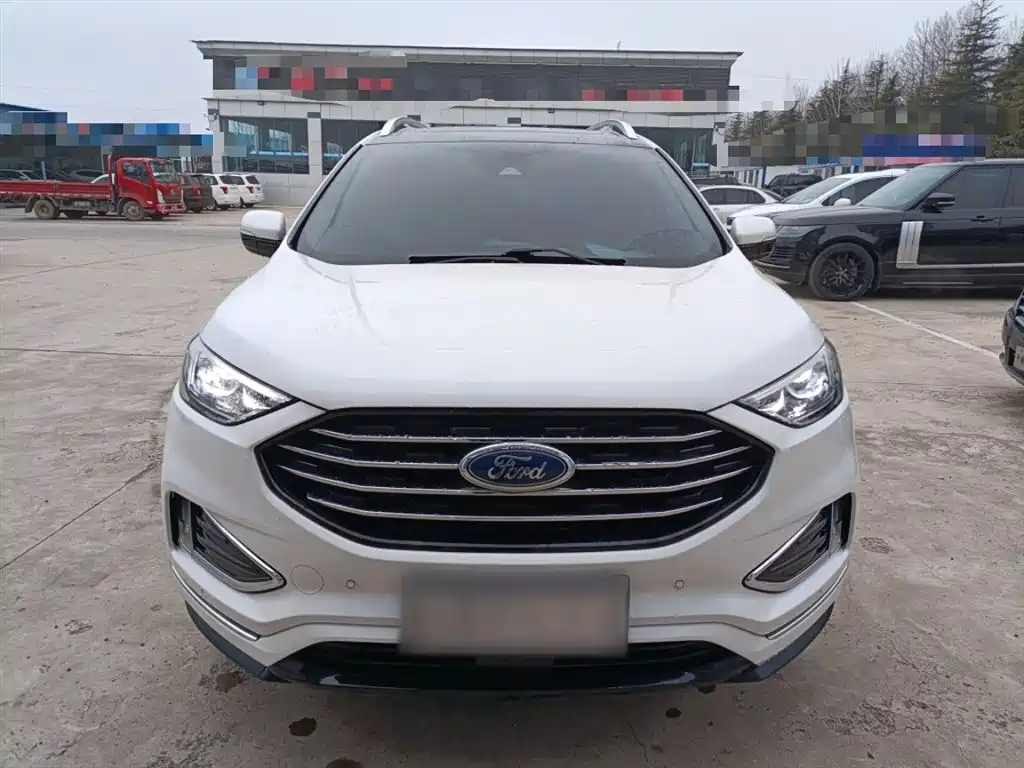 Edge EcoBoost 245 2 WD Grand Sharp 7-seat
