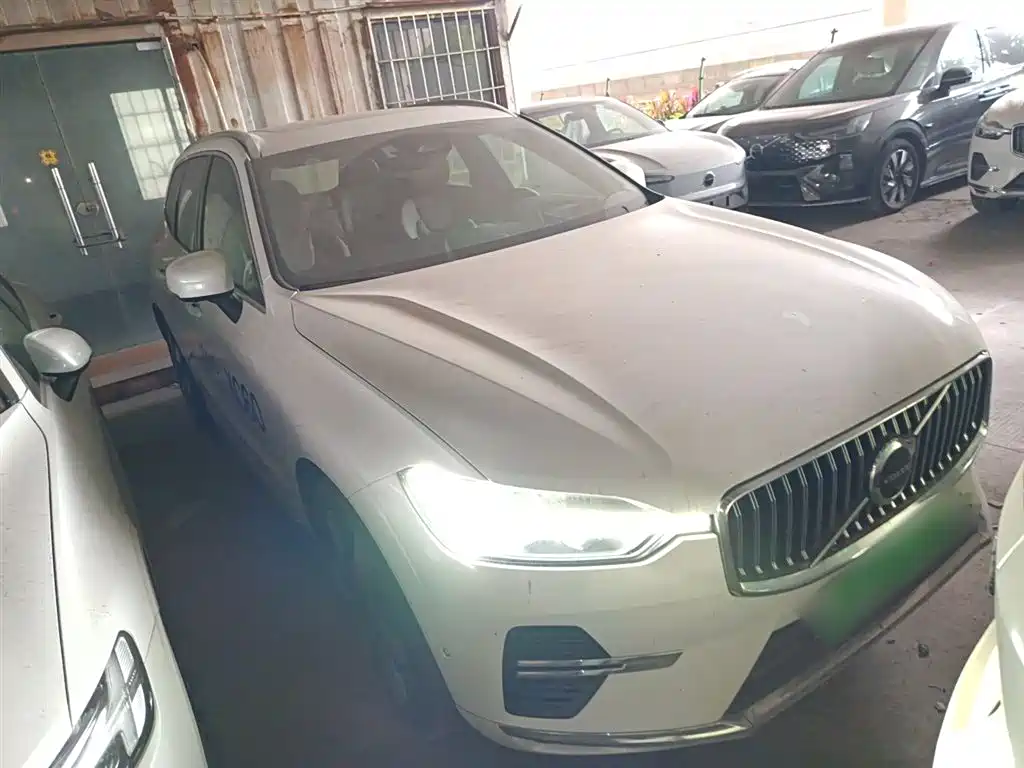 Volvo XC60 PHEV PHEV Hybrid Long Range 4 WD Smart Grace Luxury