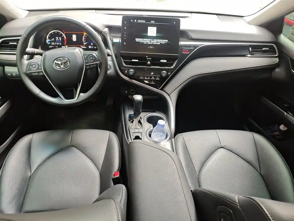 Camry 2.5 G Luxury