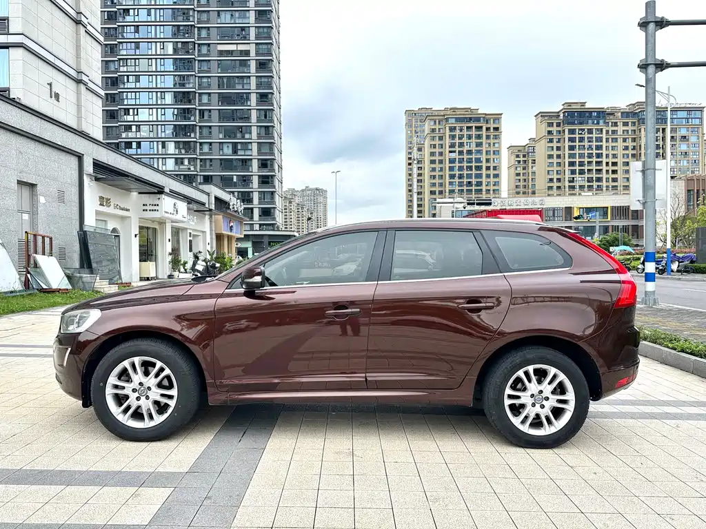 Volvo XC60 T5 Smart Travel