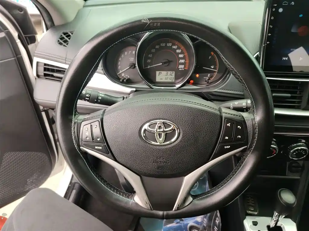 YARiS L Zhixuan 1.5 L CVT Leading